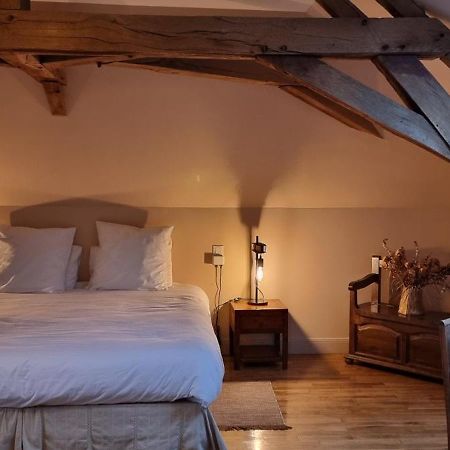 Chambres d'Hôtes Les Ifs Montsûrs Extérieur photo