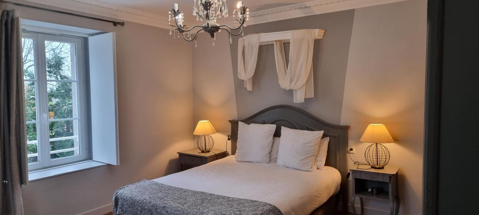 Chambres d'Hôtes Les Ifs Montsûrs Extérieur photo