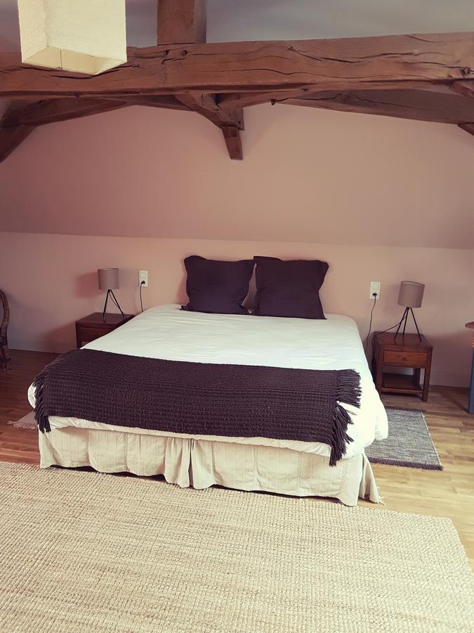 Chambres d'Hôtes Les Ifs Montsûrs Extérieur photo